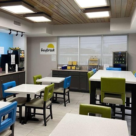 Days Inn & Suites By Wyndham Ridgeland Εξωτερικό φωτογραφία