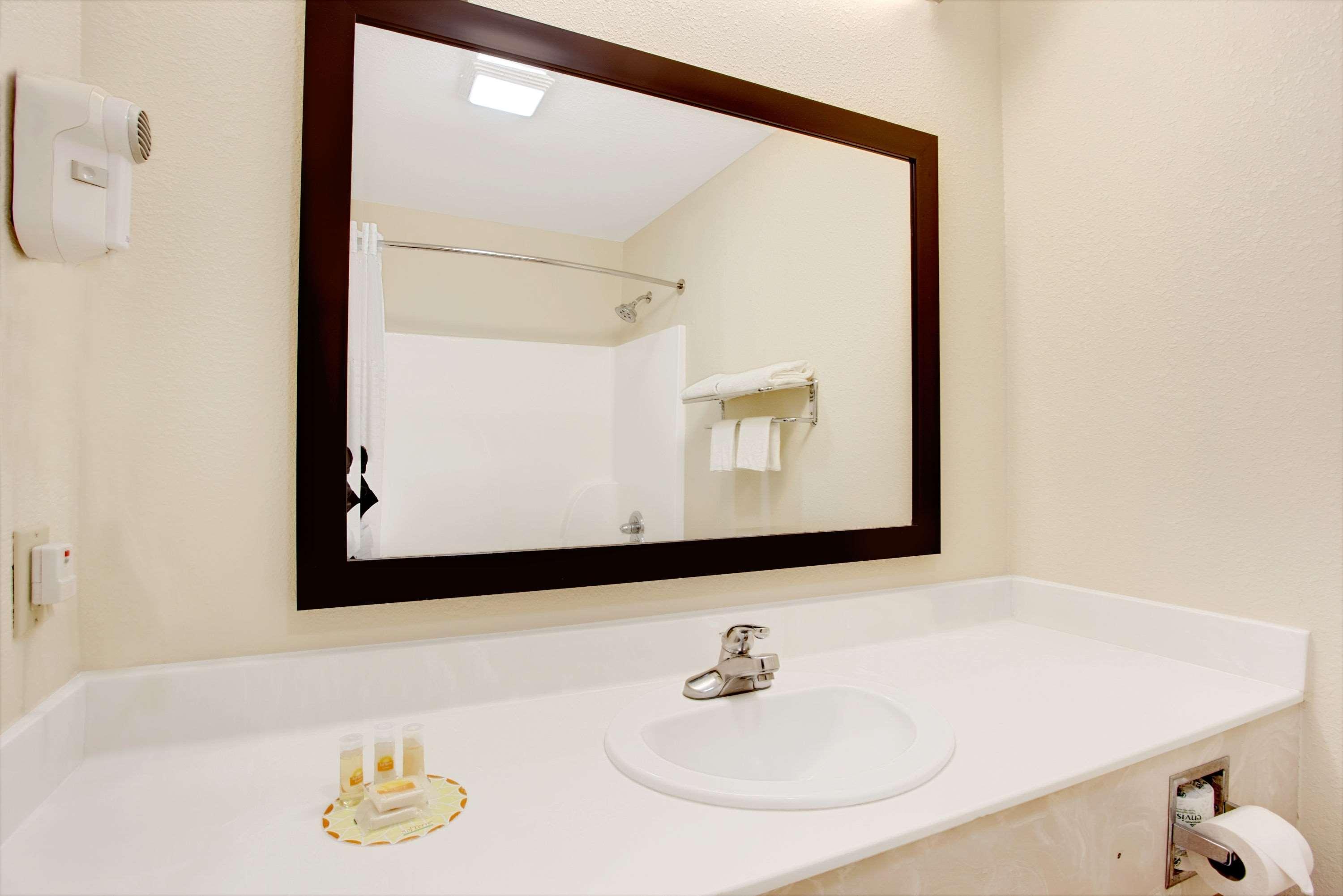 Days Inn & Suites By Wyndham Ridgeland Εξωτερικό φωτογραφία