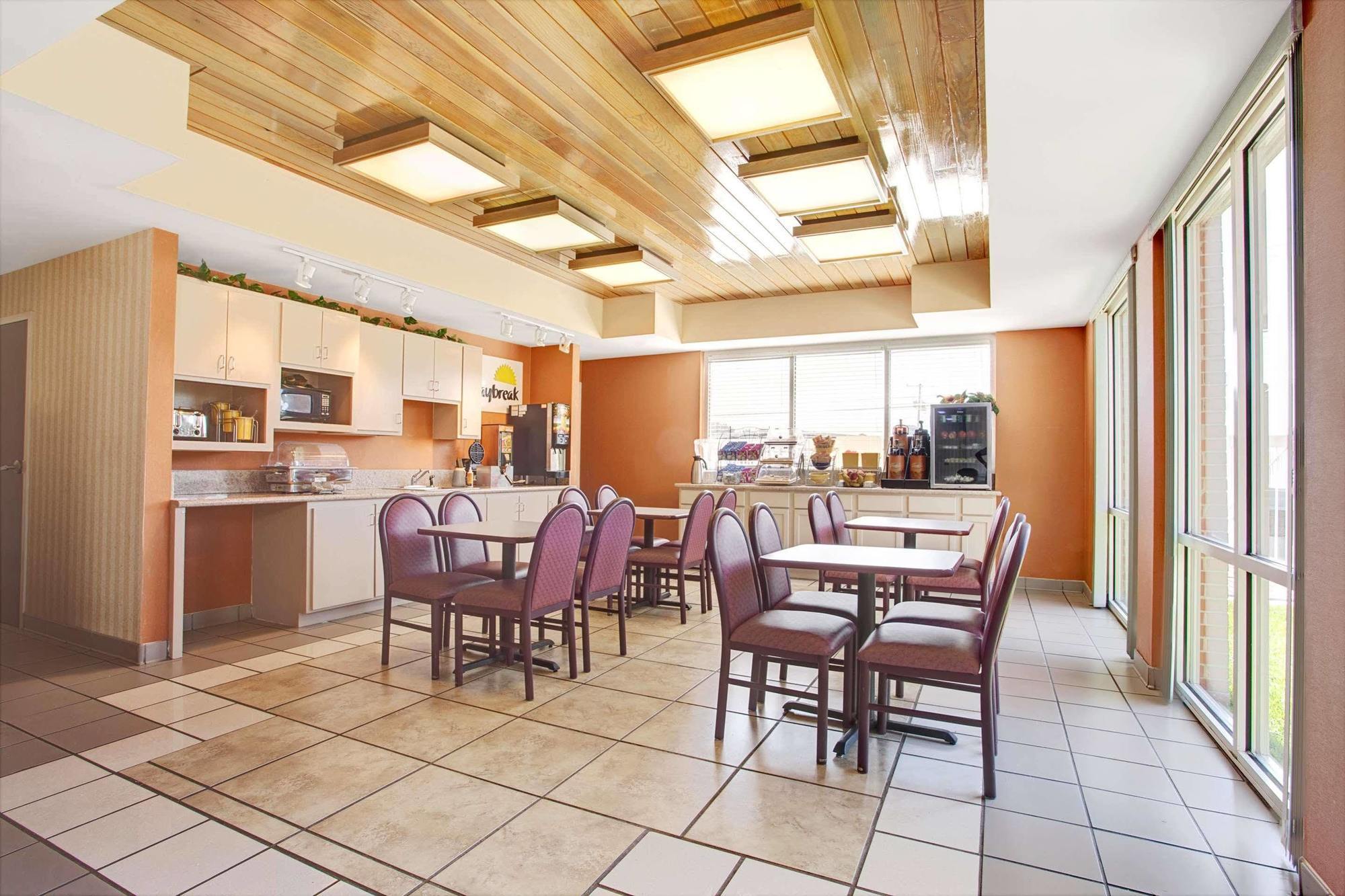 Days Inn & Suites By Wyndham Ridgeland Εξωτερικό φωτογραφία